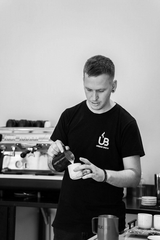 CMA 2021 Nominees Focus: Stevo Kuhn - <p>Stevo Kühn is nominated in two categories in the Coffee Magazine Awards 2021. He continues his journey in coffee with vigour and this year had the opportunity to represent South Africa at the Wor...</p>